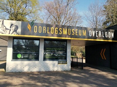 Oorlogsmuseum Arrangement hotel Asteria